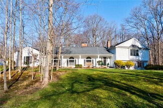 14903 Hillbrook Cir, Novelty, OH 44072