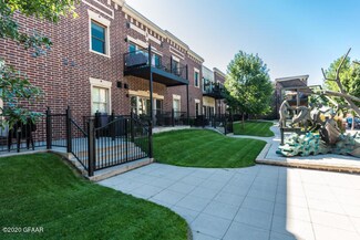111 N 3rd St Unit 2005, Grand Forks, ND 58203
