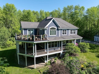 45 East Shore N, Grand Isle, VT 05458