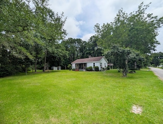 161 Liberty St, Mc Clellanville, SC 29458