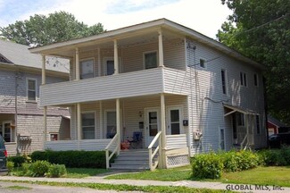59 Woodbridge Ave, Chatham, NY 12037