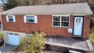 111 Greenview Dr, Verona, PA 15147