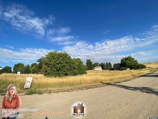 39 Ridgewater Ln, Douglas, WY 82633