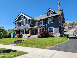 424 Winthrop St, Toledo, OH 43620