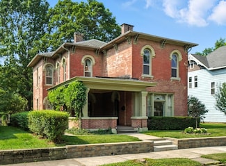 249 W Locust St, Newark, OH 43055