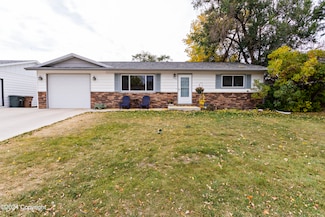 1203 W 2nd Ave -, Gillette, WY 82716