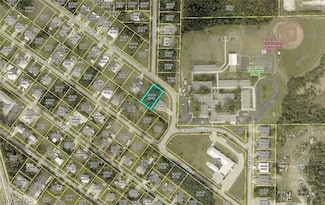 5395 Avenue E, Pine Island Center, FL 33922