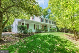 1309 Kuhn Rd, Boiling Springs, PA 17007