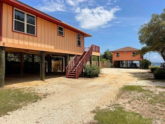 5233 Soundside Dr, Gulf Breeze, FL 32563