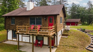 6612 Old Vanderbilt Rd, Vanderbilt, MI 49795