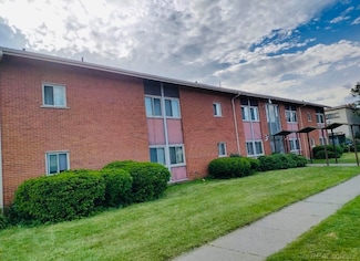 19199 Lahser Rd, Detroit, MI 48219