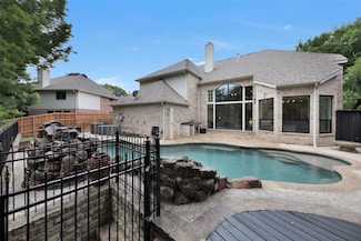 3310 Meadow Wood Dr, Richardson, TX 75082