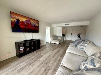 480 NW 20th St Unit 2070, Boca Raton, FL 33431