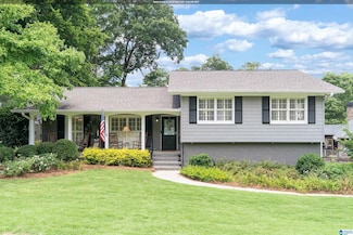 3117 Woodclift Cir, Mountain Brook, AL 35243