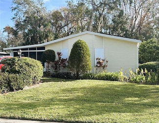 451 Sioux Blvd, Oak Hill, FL 32759