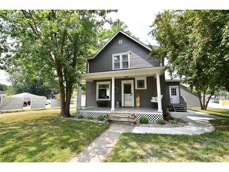 332 2nd Ave, Wanamingo, MN 55983