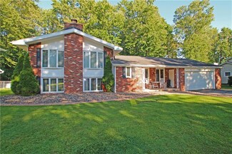 32 Hitree Ln, Rochester, NY 14624