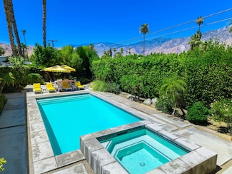 623 Desert Way, Palm Springs, CA 92264