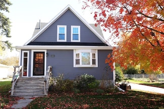 231 S 1st St, Ogden, IA 50212