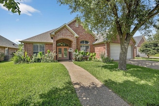 842 Carriage Dr, Tyler, TX 75703