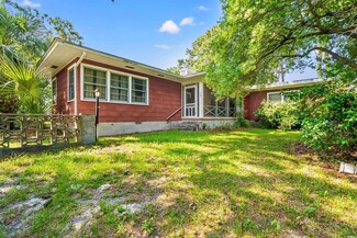 506 28th Ave N, Myrtle Beach, SC 29577