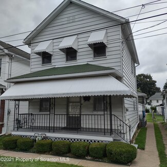 1108 Marion St, Peckville, PA 18452