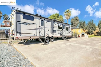 4960 Sandmound Blvd, Oakley, CA 94561