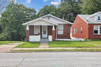 3509 East Place, Saint Louis, MO 63121