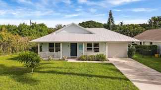 9155 SE Athena St, Hobe Sound, FL 33455