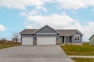 1550 Partridge Ln, Waterloo, IA 50701