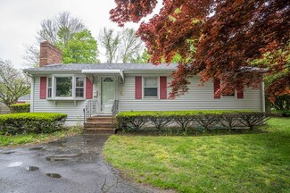 118 Hart St, Taunton, MA 02780