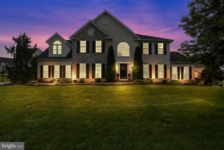51 Allsmeer Dr, West Grove, PA 19390