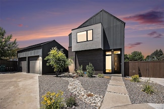 3057 S University Cir, Englewood, CO 80113