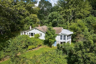 7 Pine Valley Rd, Florence, MA 01062