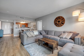 300 S Duval St Unit 1408, Tallahassee, FL 32301