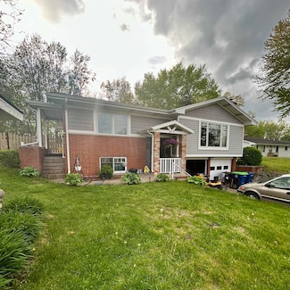 3919 N River Rd, Freeland, MI 48623