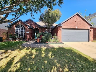 8381 Everglades Cir, Fort Worth, TX 76137