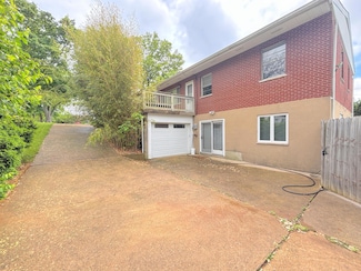 1014 Blossom Dr, Highland Heights, KY 41076