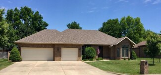 3155 E Topping Cir, Springfield, MO 65804