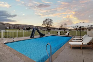 26206 S Sunset Meadow Loop, Kennewick, WA 99338