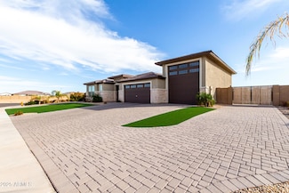 1983 E Sarona Ct, San Tan Valley, AZ 85143