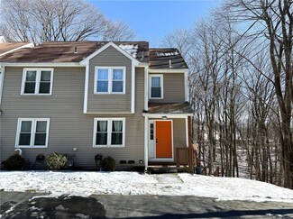 18 Boyle Ave Unit D, Cumberland, RI 02864