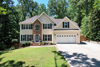 10033 Larkspur Dr, Ooltewah, TN 37363