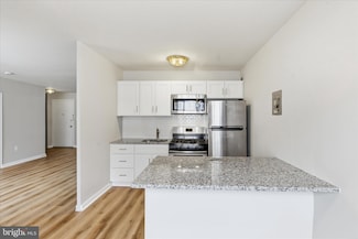 1200 S Arlington Ridge Rd Unit 717, Arlington, VA 22202