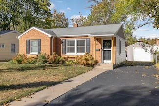 815 Iowa Ave W, Saint Paul, MN 55117