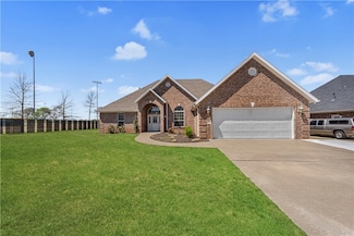 311 S Sundown Dr, Farmington, AR 72730