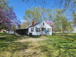 617 E Morgan St, Bunker Hill, IL 62014