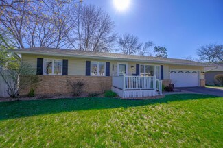 640 8th St N, Hudson, WI 54016