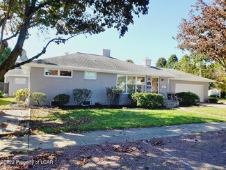 74 Lincoln Ave, Wyoming, PA 18644