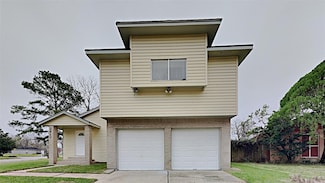 2610 S Belgravia Dr, Pearland, TX 77584